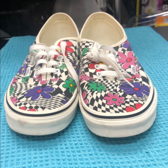Vans Multicolor Artistic Print Sneakers - Picture 3 of 5